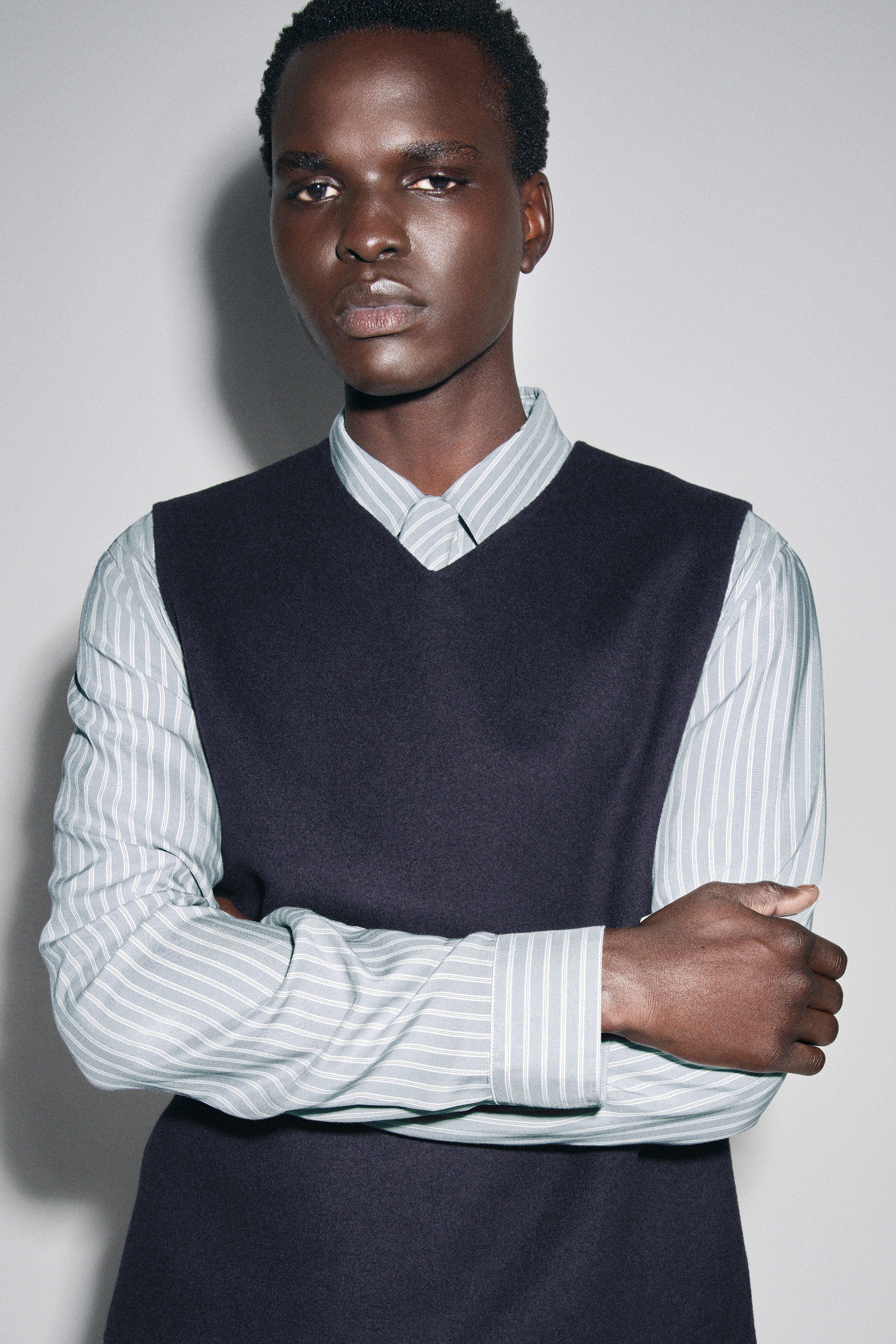 DOUBLE-FACED WOOL V-NECK VEST - NAVY | COS