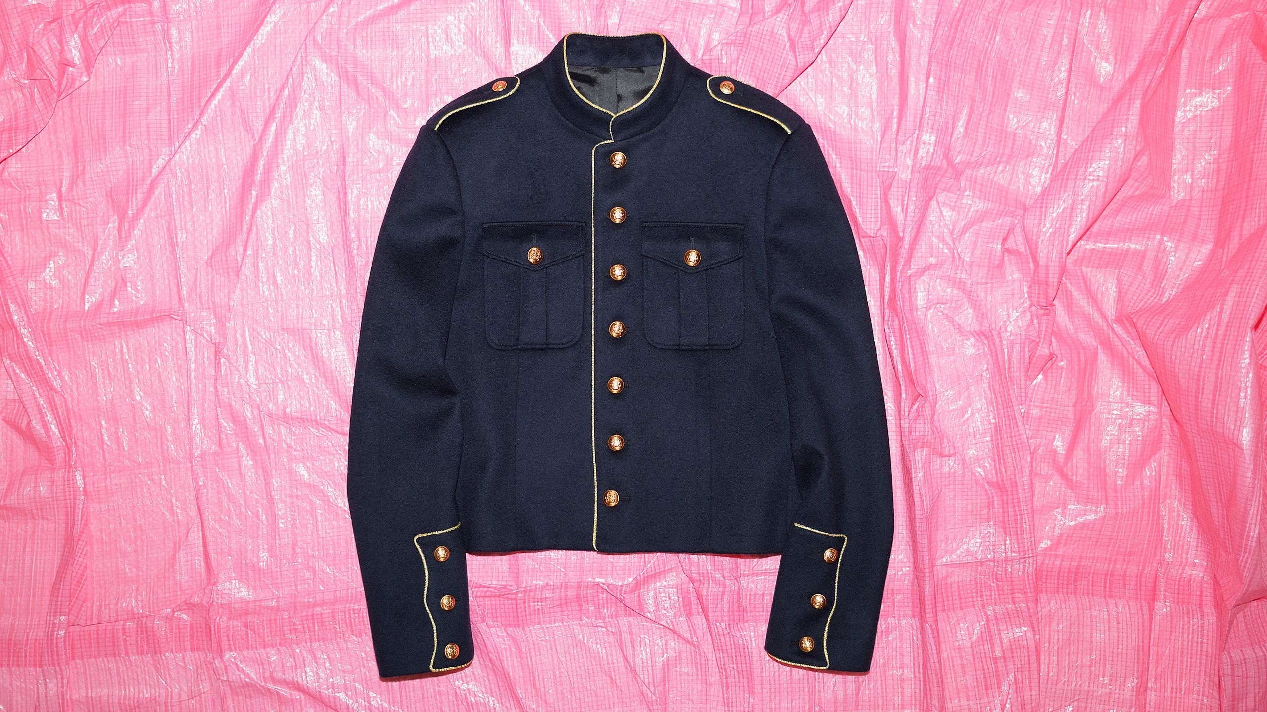 高貴なエレガンスを極めたセリーヌ──特集：2025年春、ジャケットか