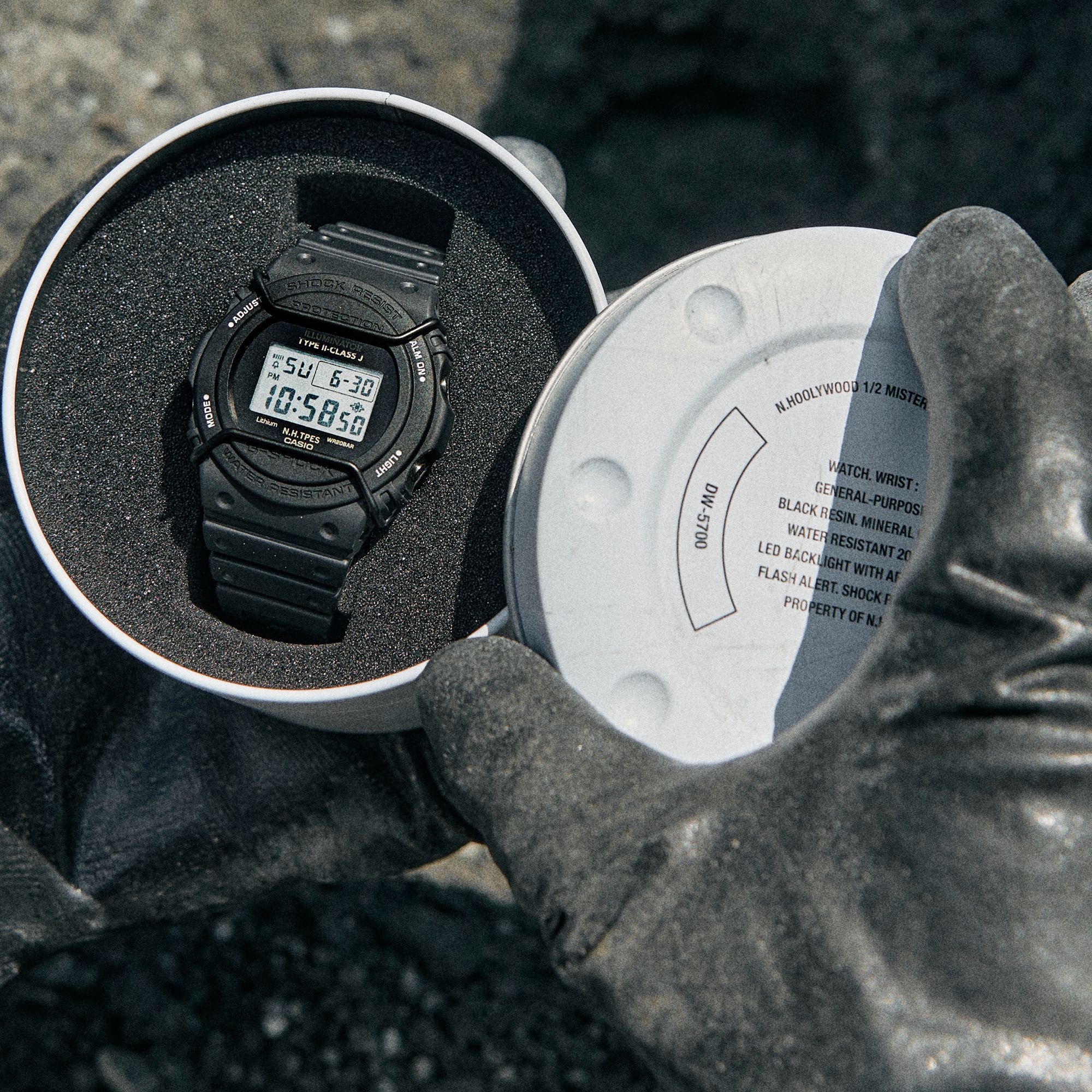 N.ハリウッドとG-SHOCKのコラボ第10弾は、初期のラウンドフェイス