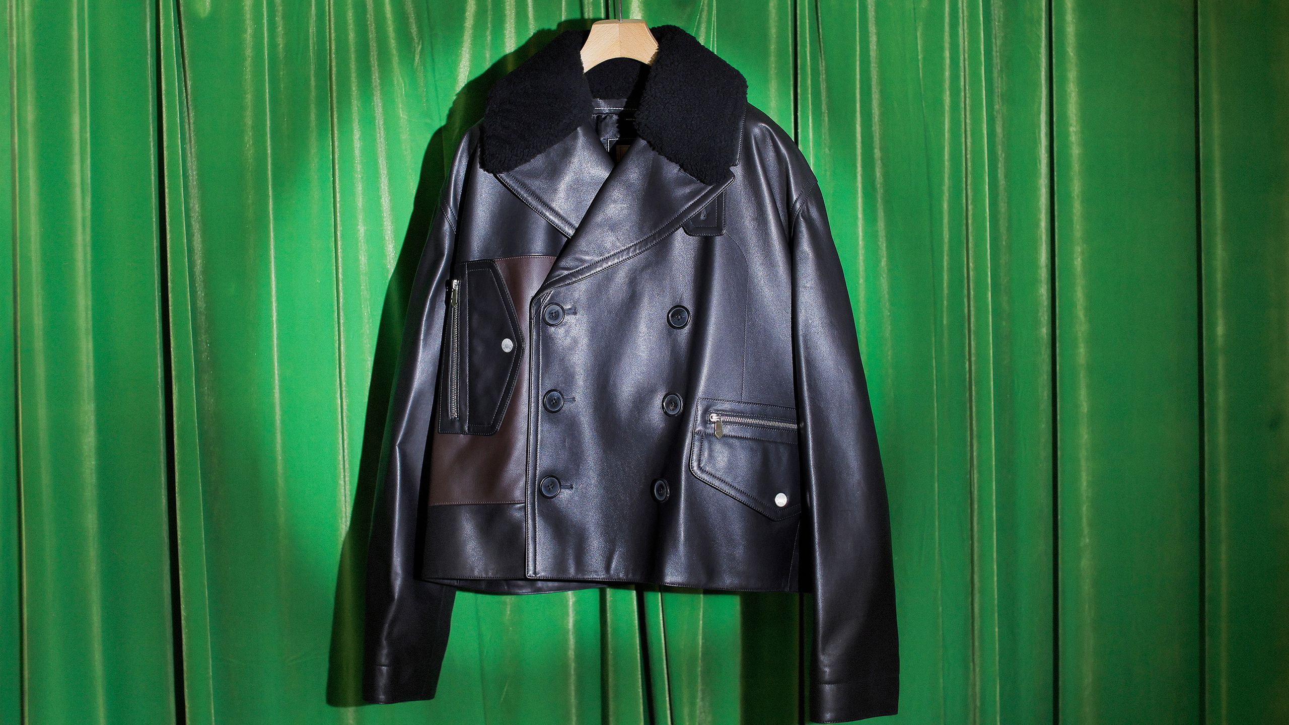 エルメスの究極レザーを堪能する──特集：冬スタイルはレザー