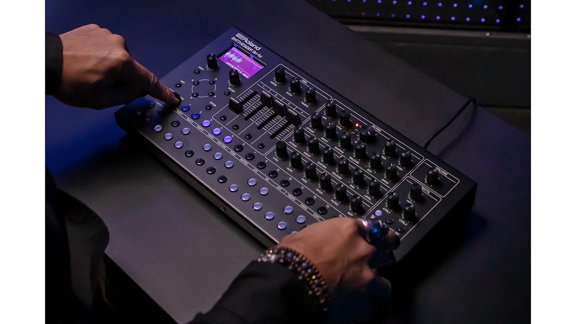 ローランドの新たなデスクトップシンセ、欲しいの全部詰まってました