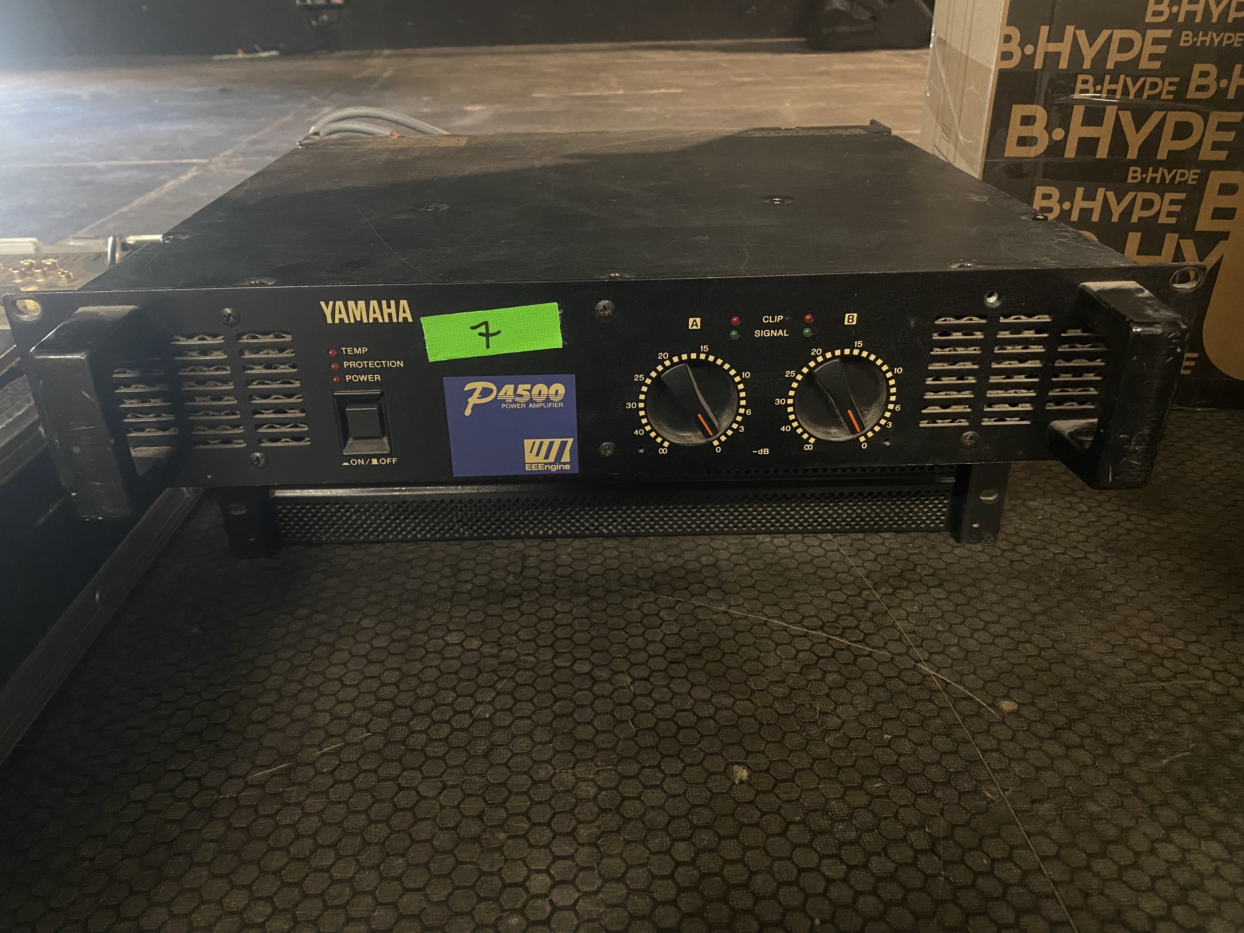 P4500 - Yamaha P4500 - Audiofanzine