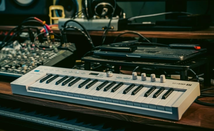 Arturia - KeyStep 37 mk2