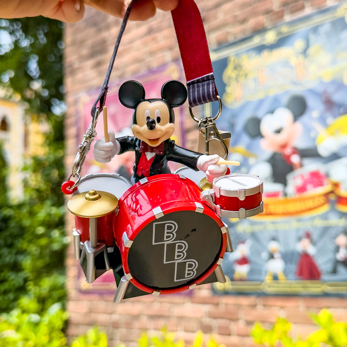 ドラムをたたくミッキーマウスデザイン！東京ディズニーシー「We Love