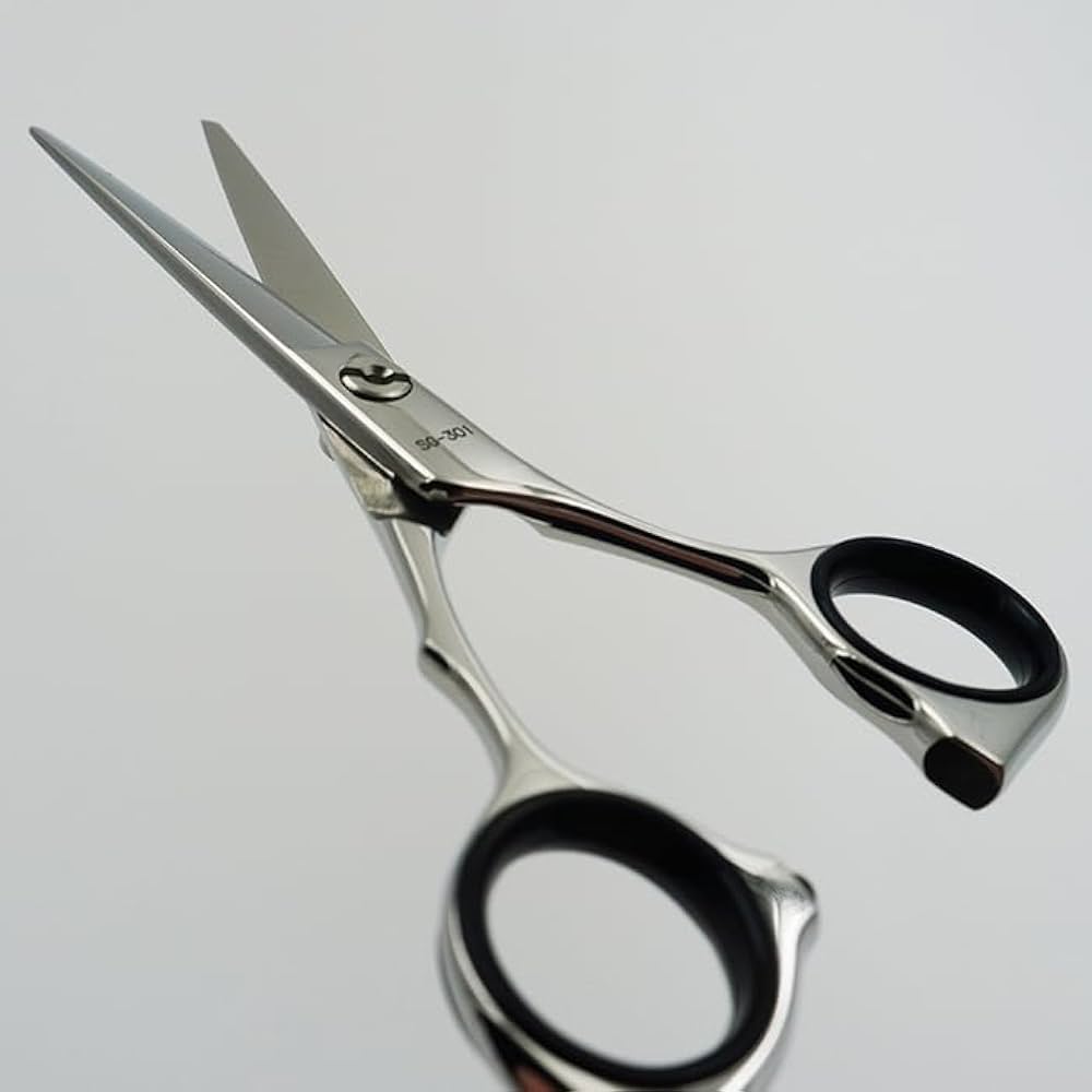 Amazon | 【燕三条製】シゲル工業 髪はさみ カット鋏 5.5インチ 桐箱入