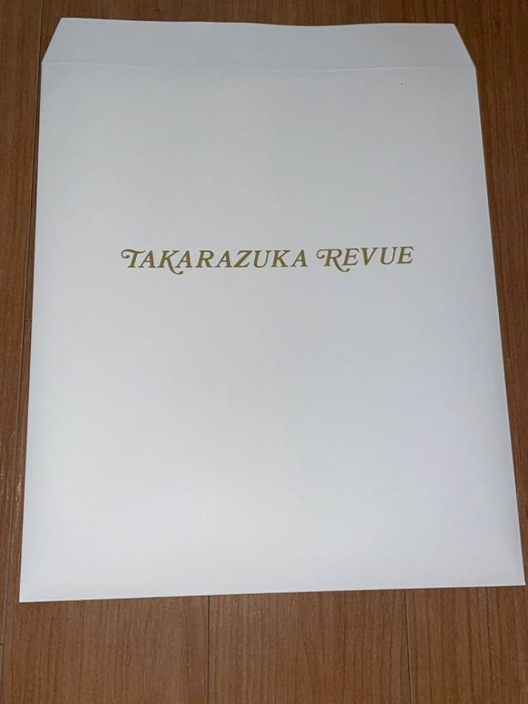 Amazon.co.jp: 宝塚歌劇団星組 礼真琴 サイン色紙 : 文房具・オフィス用品