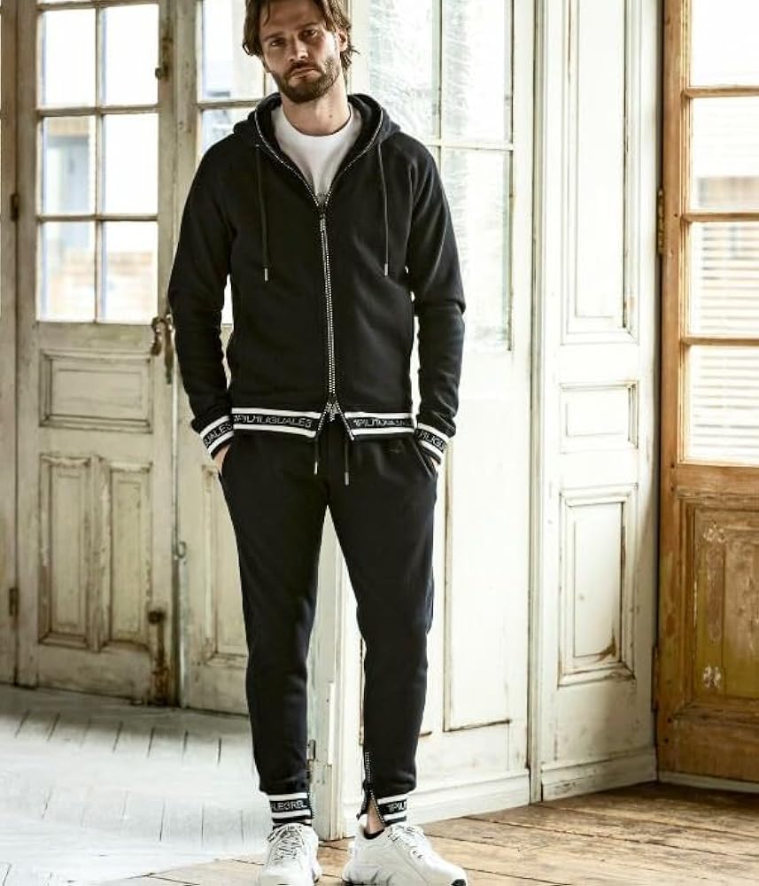 Amazon | [1PIU1UGUALE3 RELAX] ウノピゥウノウグァーレトレ