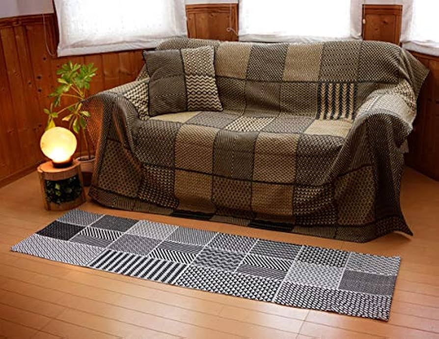 チュ子の編み物❣️マルチカバー・ベッド・こたつ・ソファー・出しっ