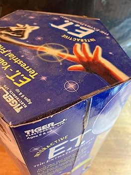 Amazon.co.jp: インタラクティブ E.T. 英語版 ファービィ フィギュア