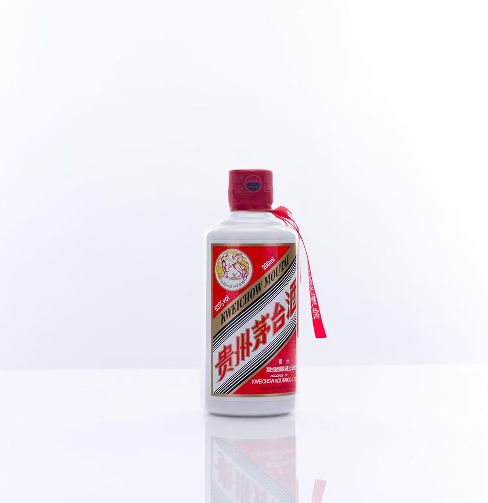 Amazon.co.jp: 貴州茅台酒 飛天 200ml アルコール53度 2023年 箱付