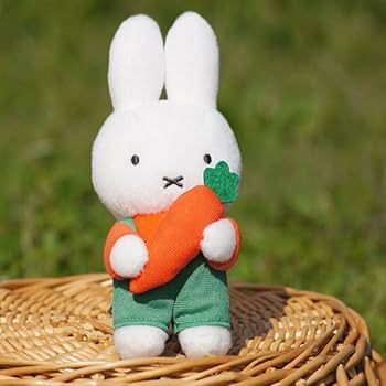 Amazon.co.jp: 完売品 ミッフィー マスコット 人参 キャロット