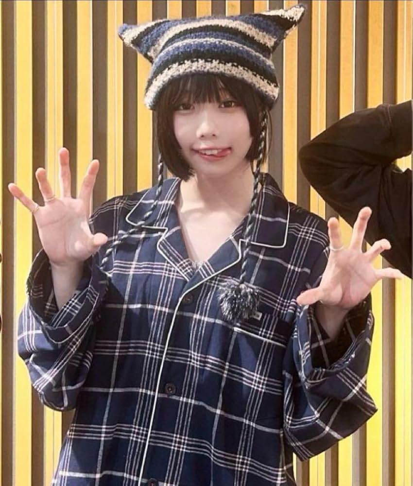 Amazon.co.jp: あのちゃん着用猫耳ニット帽 ぽんぽん y2kフェアリー