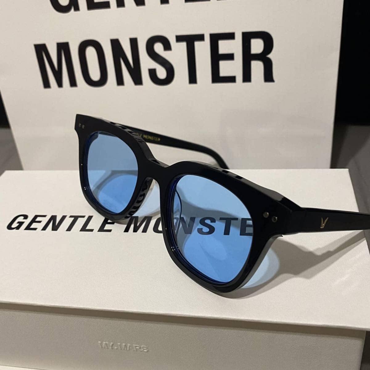 Amazon.co.jp: GENTLE MONSTER ジェントルモンスター SOUTH SIDE
