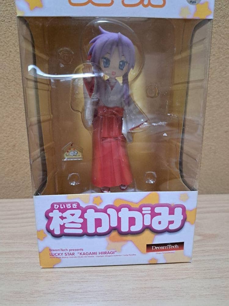 Amazon.co.jp: らきすた 柊かがみ 巫女服 フィギュア グッズ : おもちゃ