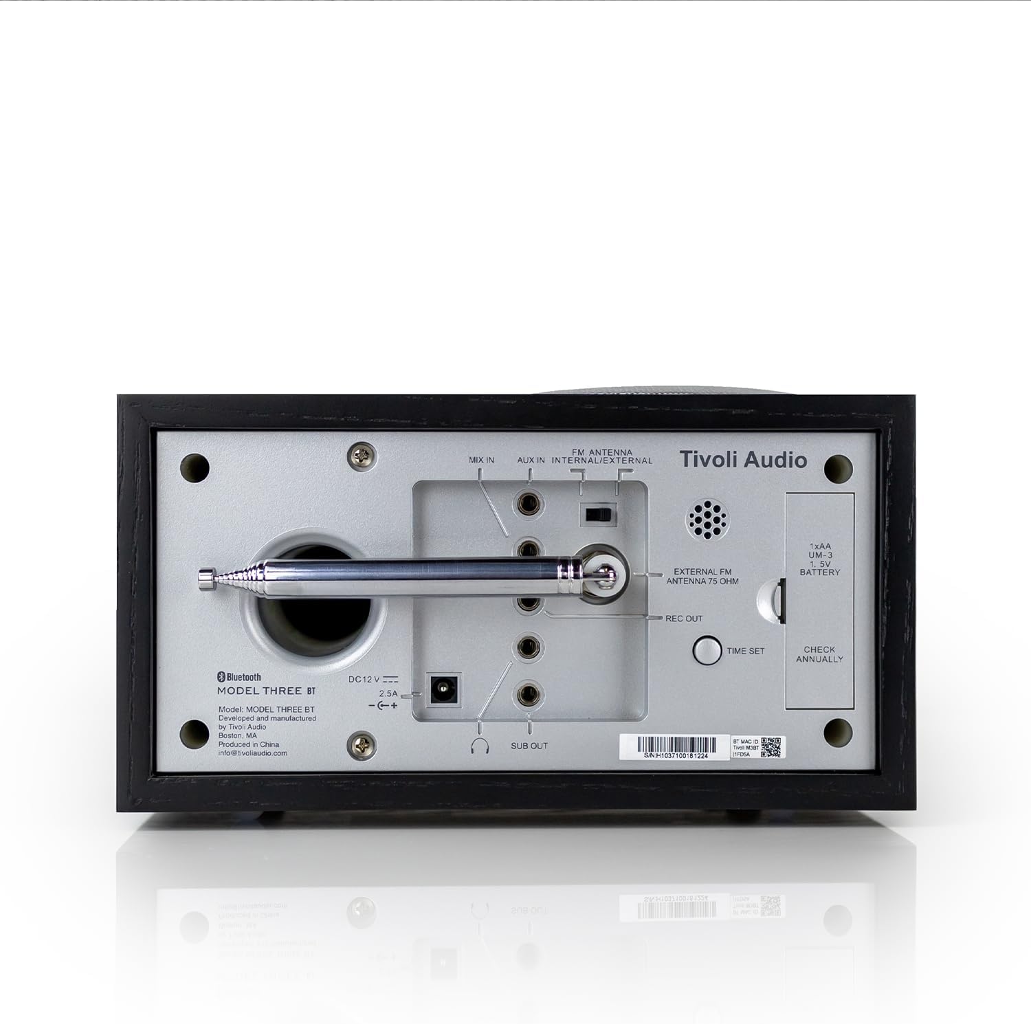 Tivoli Audio Model Three Bluetoothクロックラジオ ユーザーマニュアル