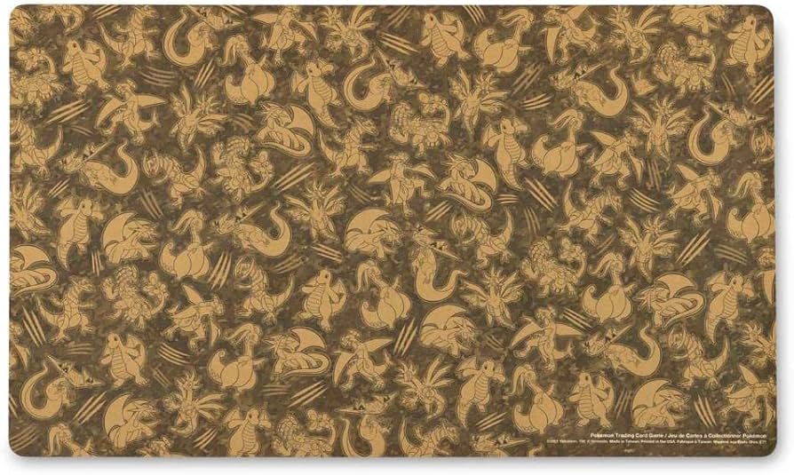 Amazon | 海外ポケセン限定 ドラゴンタイプ プレイマット カイリュー