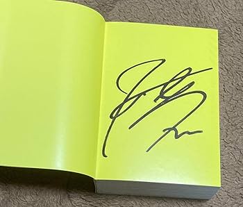 Amazon.co.jp: 直筆サイン入り佐藤健ブログ本400daysポストカード等付