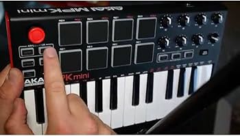 Amazon | Akai Professional USB MIDIキーボードコントローラー 8