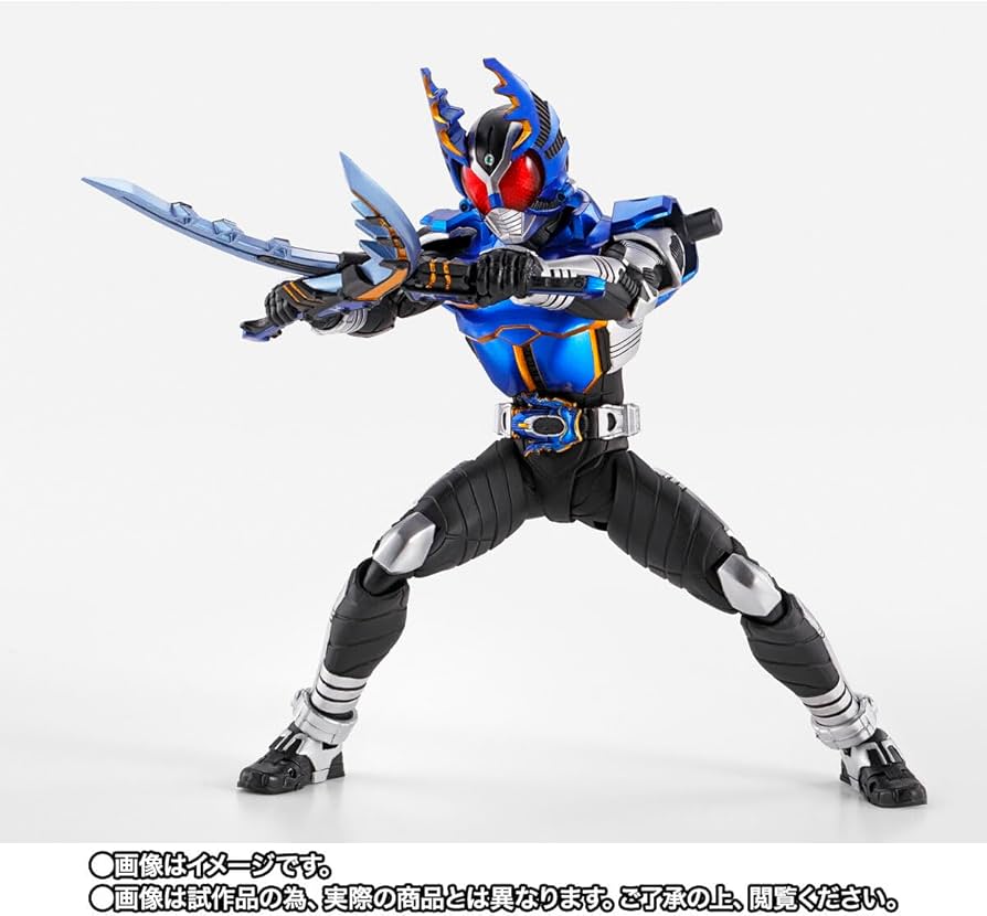 Amazon.co.jp: S.H.Figuarts（真骨彫製法） 仮面ライダーガタック