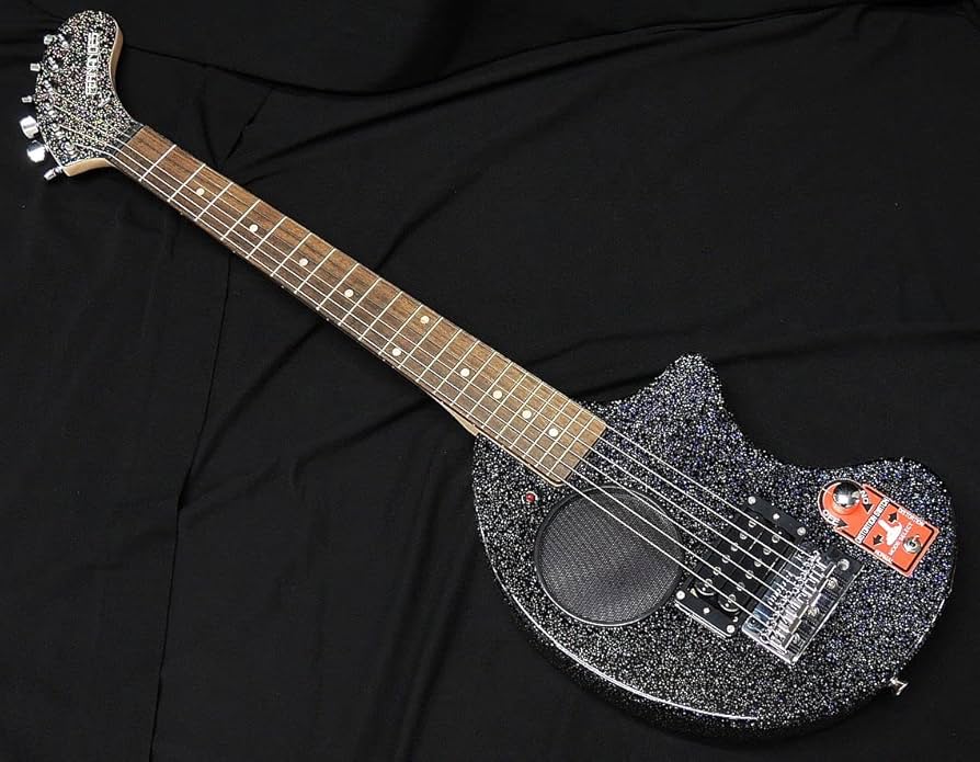 美品】ZO-3 ブラック アンプ内蔵ミニギター 専用ケース付 ぞーさん