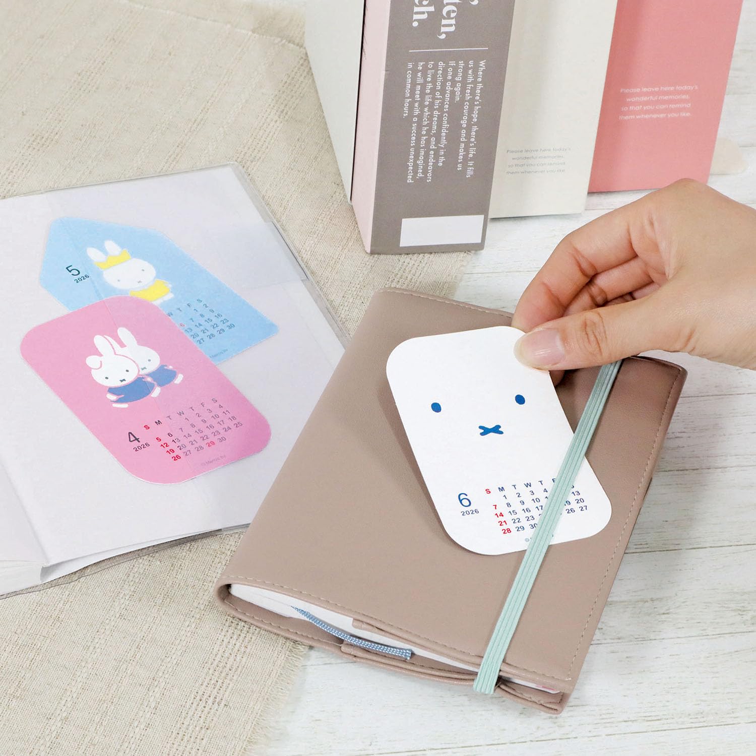 Amazon.co.jp: クツワ カレンダー ミッフィー スケジュールカード 2026