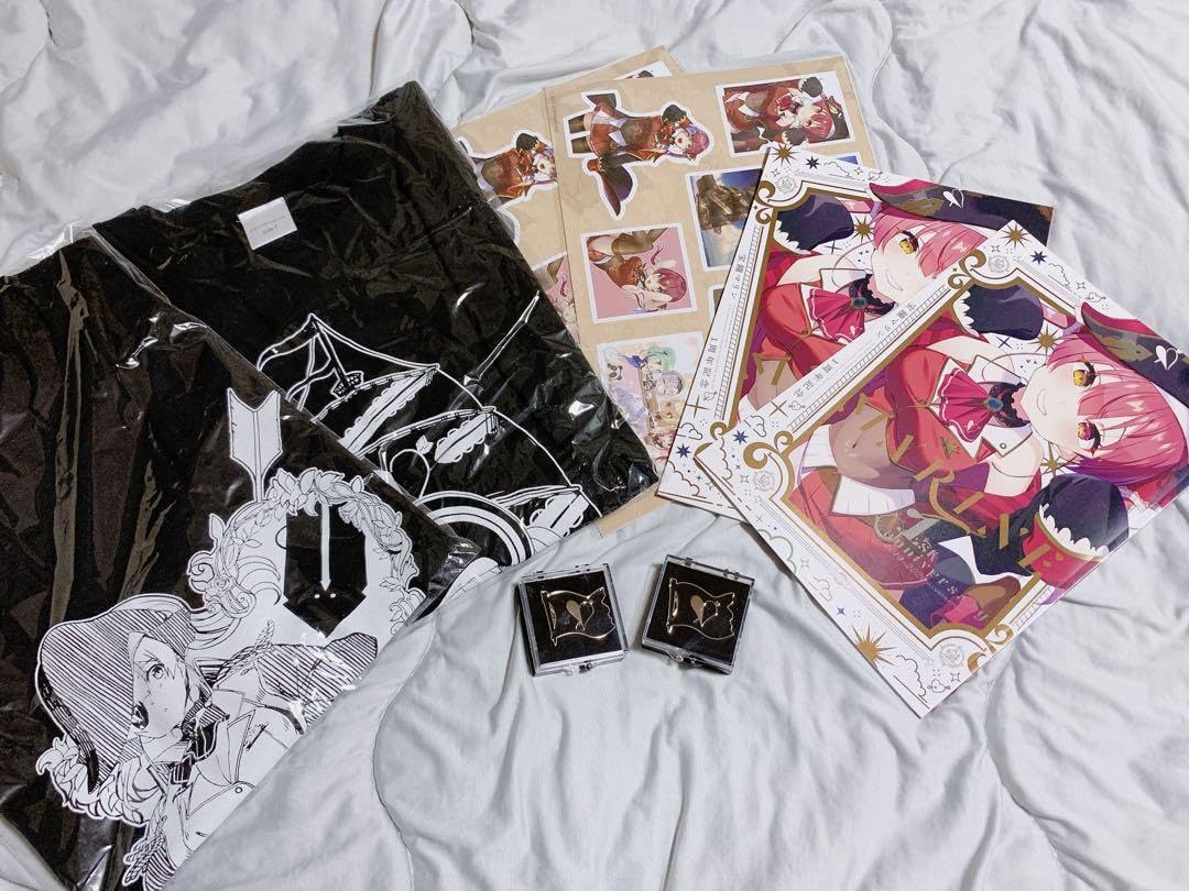 Amazon.co.jp: 宝鐘マリン 活動一周年記念グッズ : おもちゃ