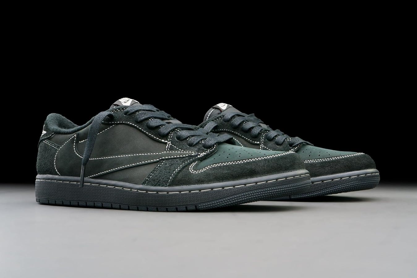 Amazon.com | Jordan Mens Air Jordan 1 Low OG TS DM7866 001 Travis