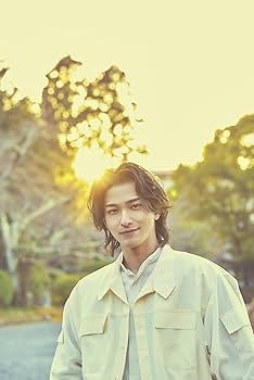 Amazon.co.jp: 【Amazon.co.jp 限定】横浜流星2026年カレンダー（特典