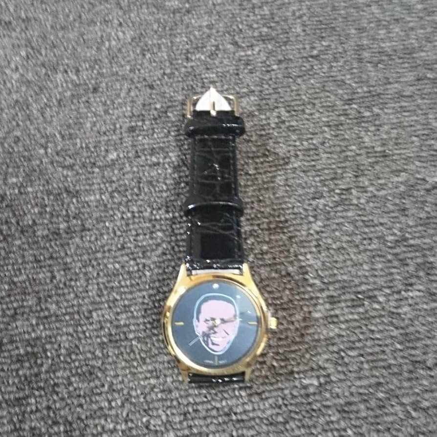 Amazon.co.jp: 激レア カートコバーン 着同 腕時計 nirvana トム