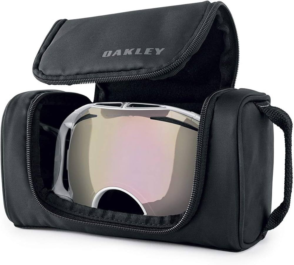 Amazon.com: Oakley - 08-011 Universal Soft Goggles Case (Black