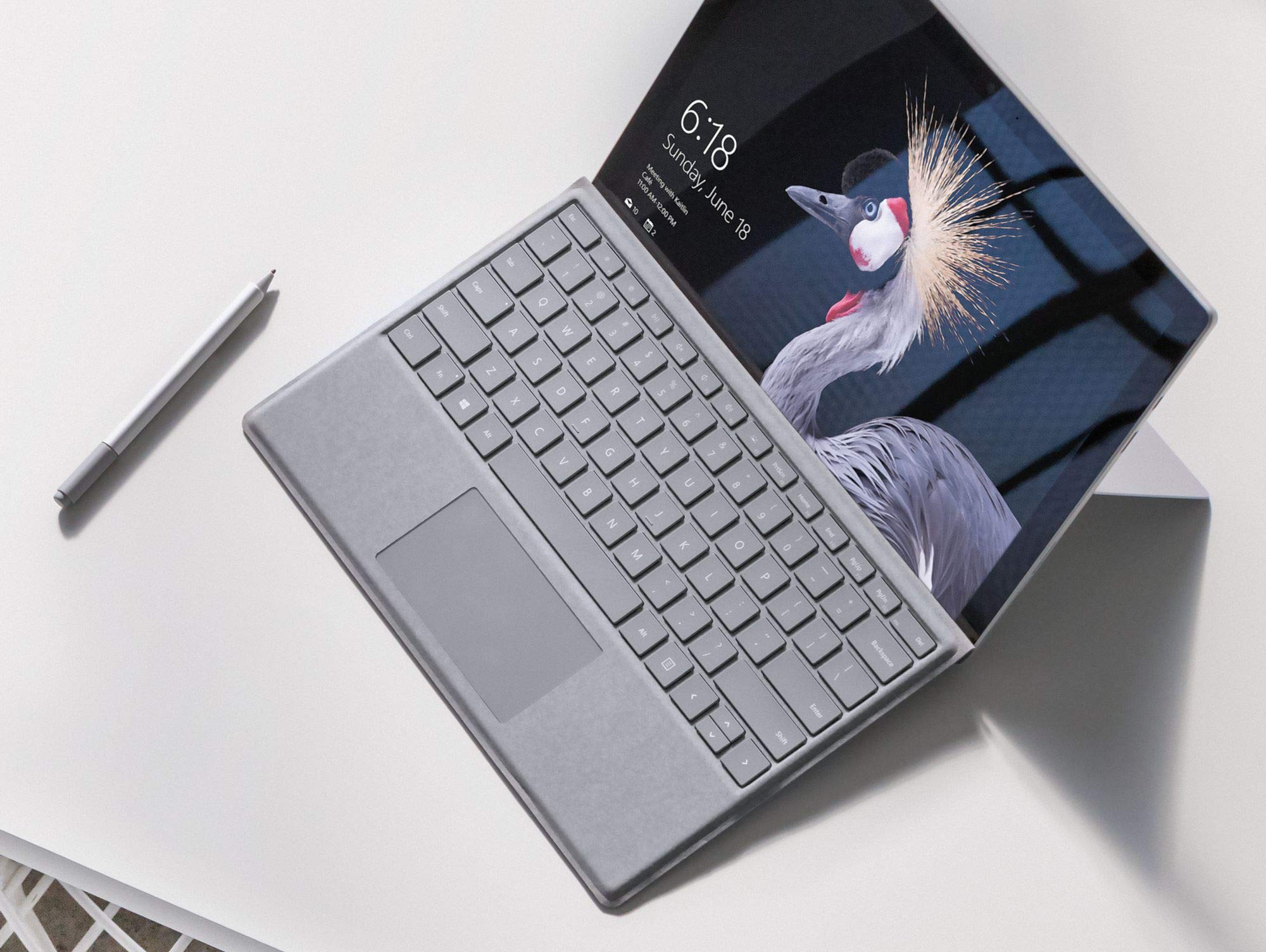 Microsoft Surface Pro (12,3 inç, Intel Core i7 7. nesil, 16 GB RAM