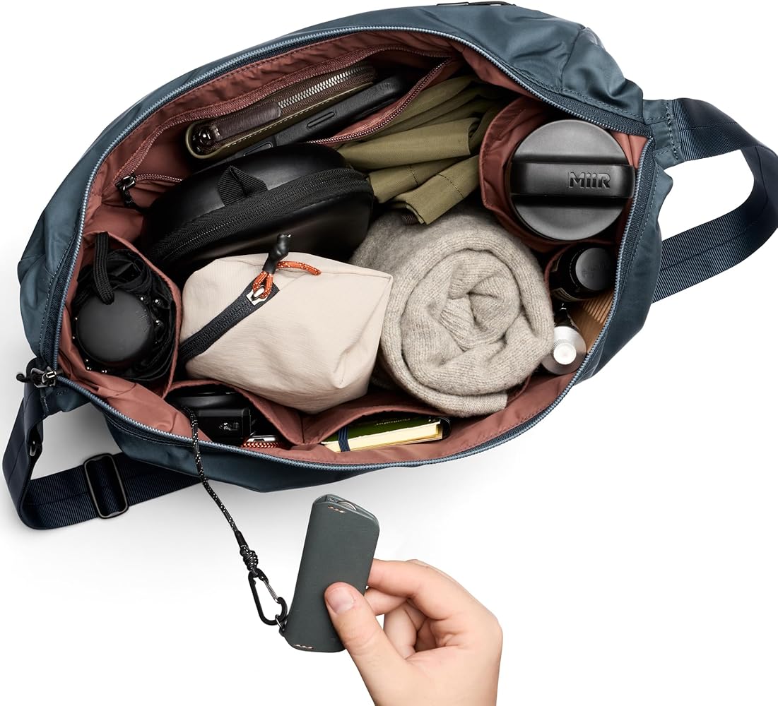 Amazon.com: Bellroy Laneway Crescent Bag (12 liter streamlined