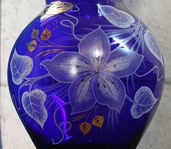 Amazon.co.jp: ボヘミアングラス ボヘミアガラス 青色花柄 花瓶