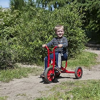 Amazon.com: Winther Viking Tricycle Kids Ride On, Red, Medium