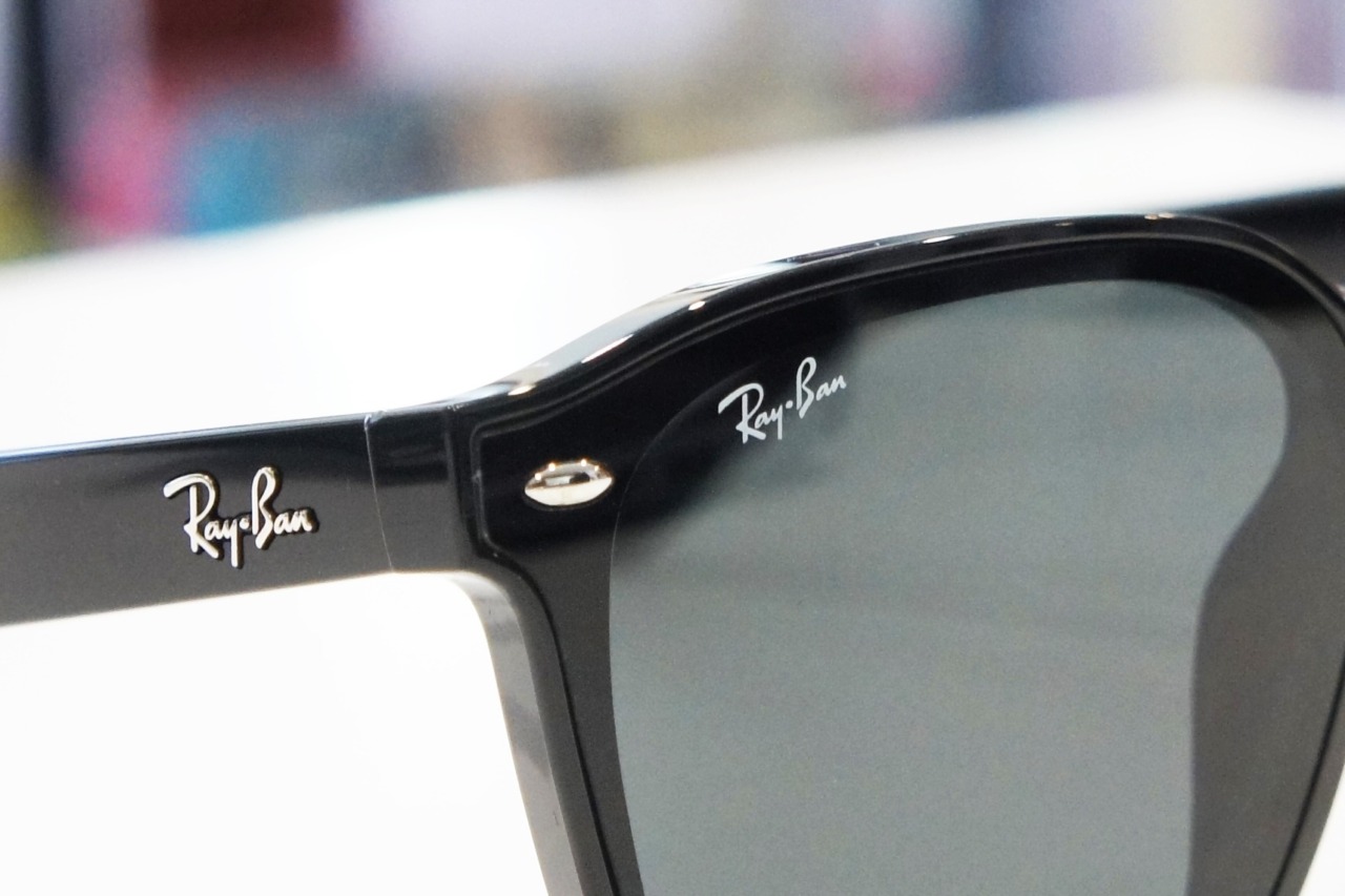 オーバーサイズがかっこよくキマるRay-Ban「RB4392D」のサングラスをご