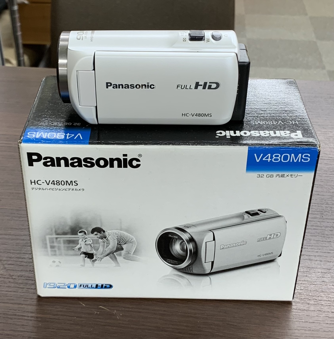 Panasonic HC-V230M-W パナソニック デジタルハイビジョンビデオカメラ