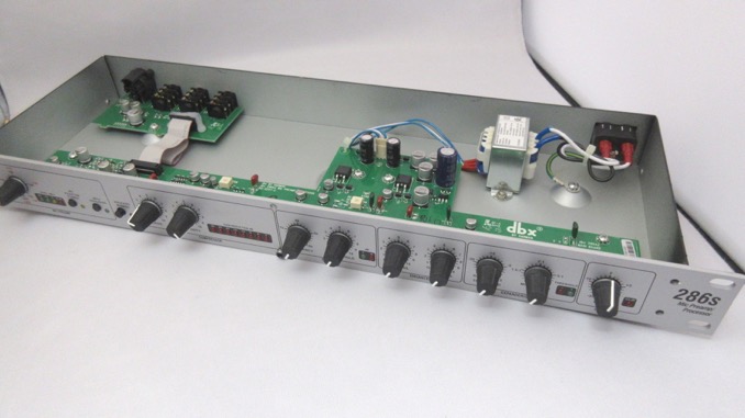 dbx 286s マイクプリアンプを開けてみた！ | Mitchie Mのブログ