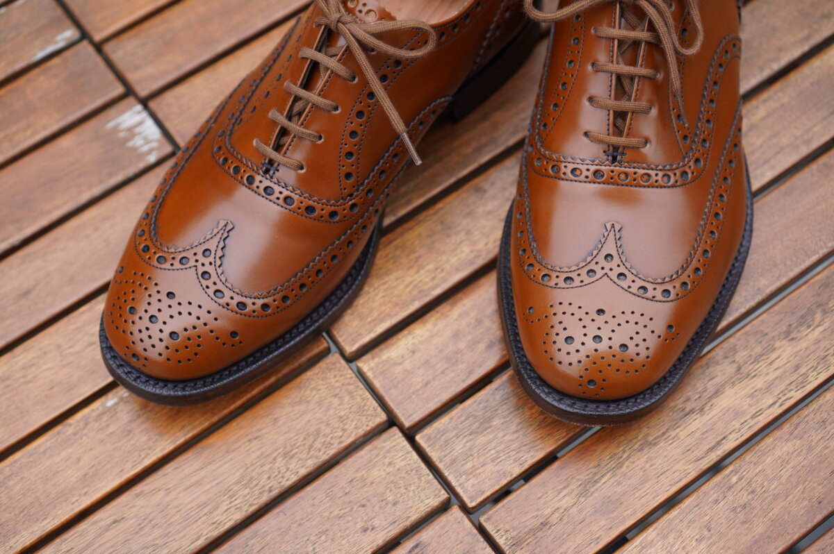 チャーチの名作バーウッド サンダルウッドをレビュー。｜ポリッシュド