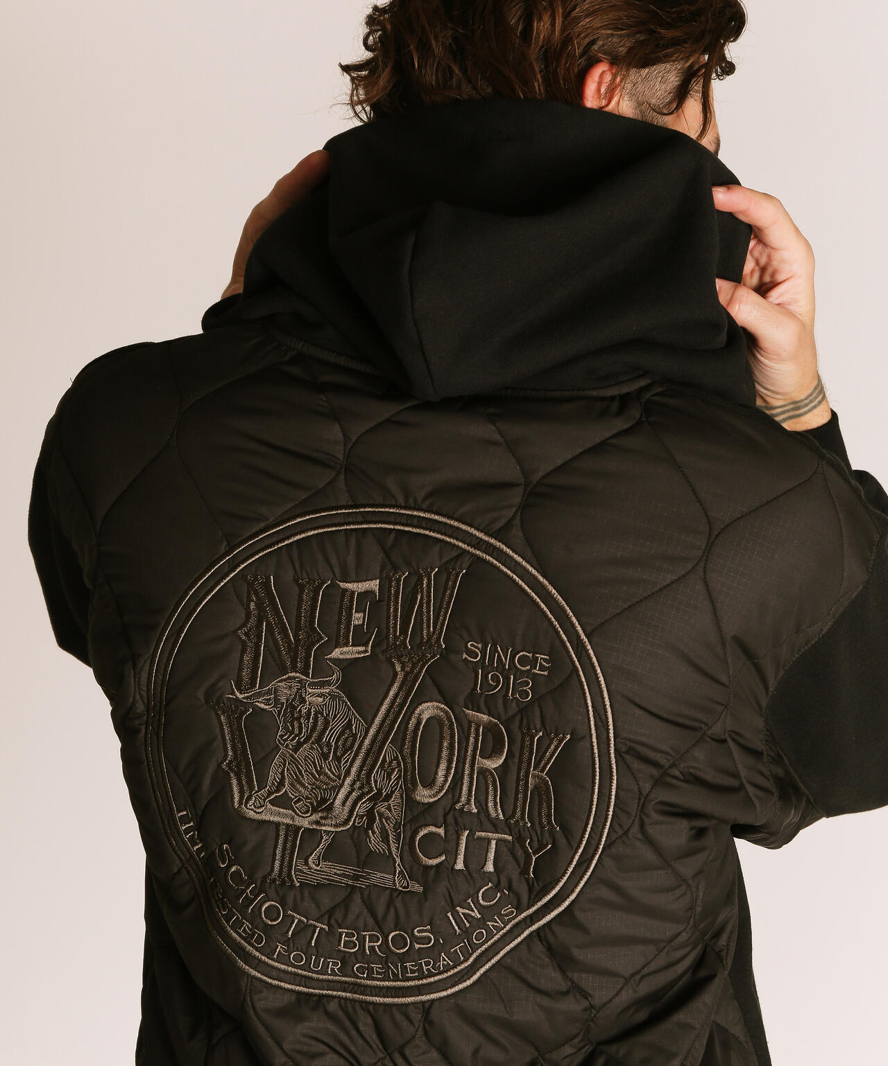 QUILTED COMBI. ZIP HOODED/キルティング コンビ ジップパーカー