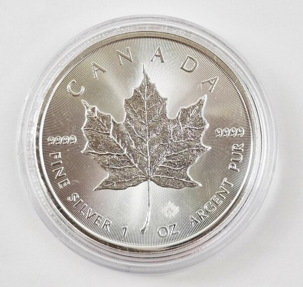 銀相場高騰中！メイプルリーフ銀貨 1oz 買取致しました。 | 土岐市