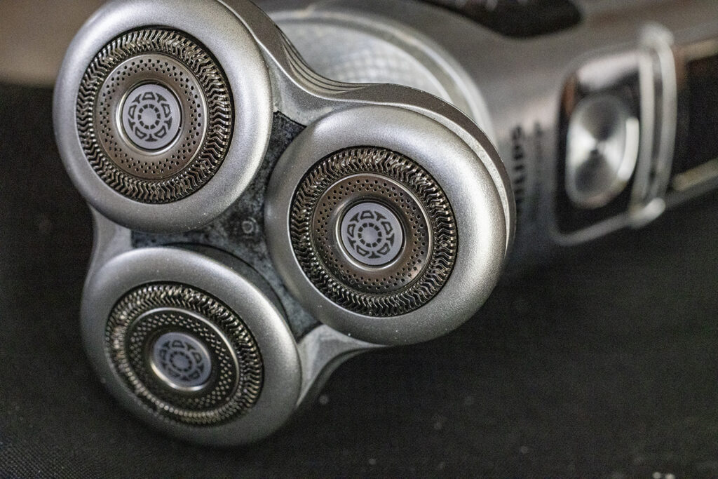 Philips S9000の刃を交換する。純正替刃はどれか？：フィリップス