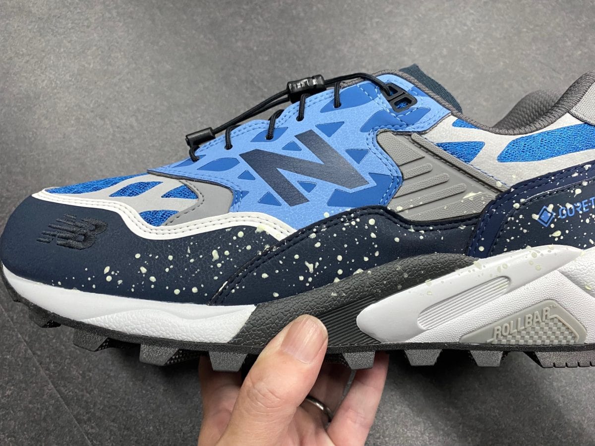 ニューバランスの衝撃作」ゴアテックス搭載！ミタスニーカーズと