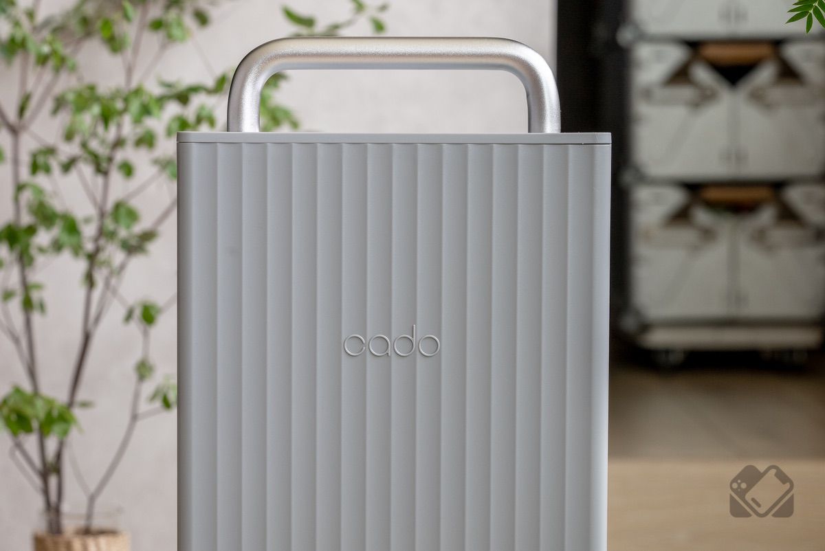 カドー除湿機ROOT 7100レビュー ：見た目最高、性能最強。1年中快適な