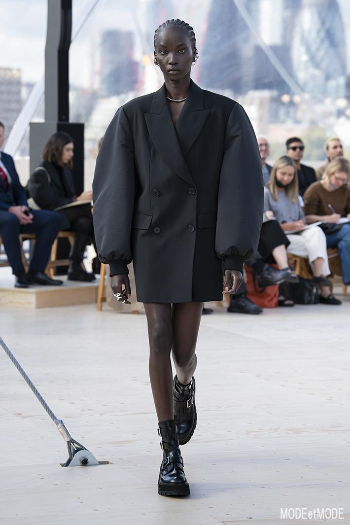 ALEXANDER McQUEEN アレキサンダー・マックイーン | MODEetMODE