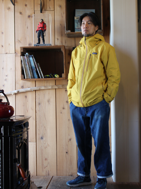 街からゲレンデまで使えるスノーウェアー patagonia Powder Town JKT