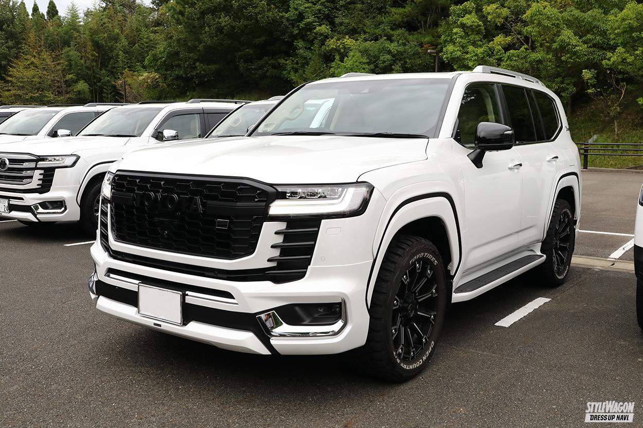 モノトーンなカラーリングで精悍さを向上！ フロントグリルのブラック