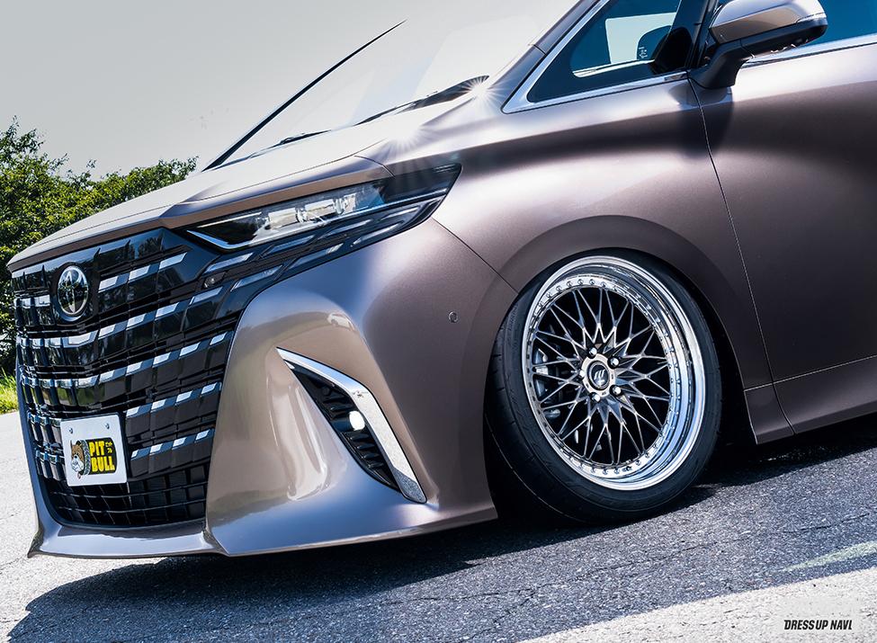 特別色「ラスターブロンズゴールド」、限定200本のプレミアムホイール