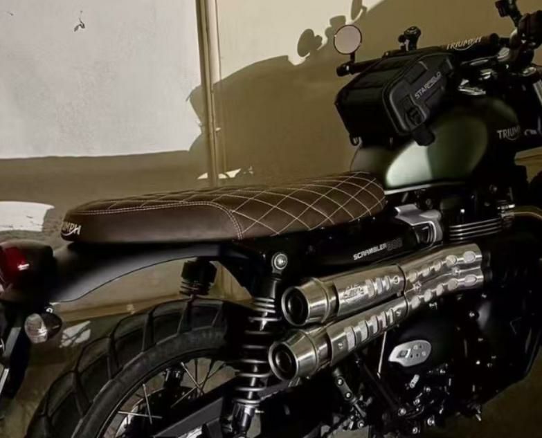 トライアンフ Scrambler(スクランブラー) |シート|モトパーツ(MOTO PARTS)