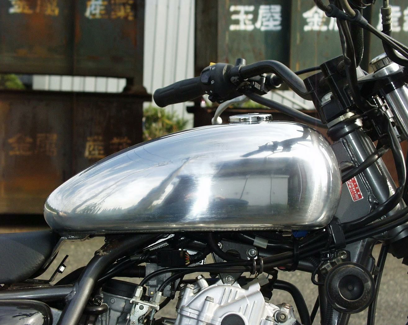 スズキ グラストラッカー アルミタンク コック・取り付けセット 鍵付き