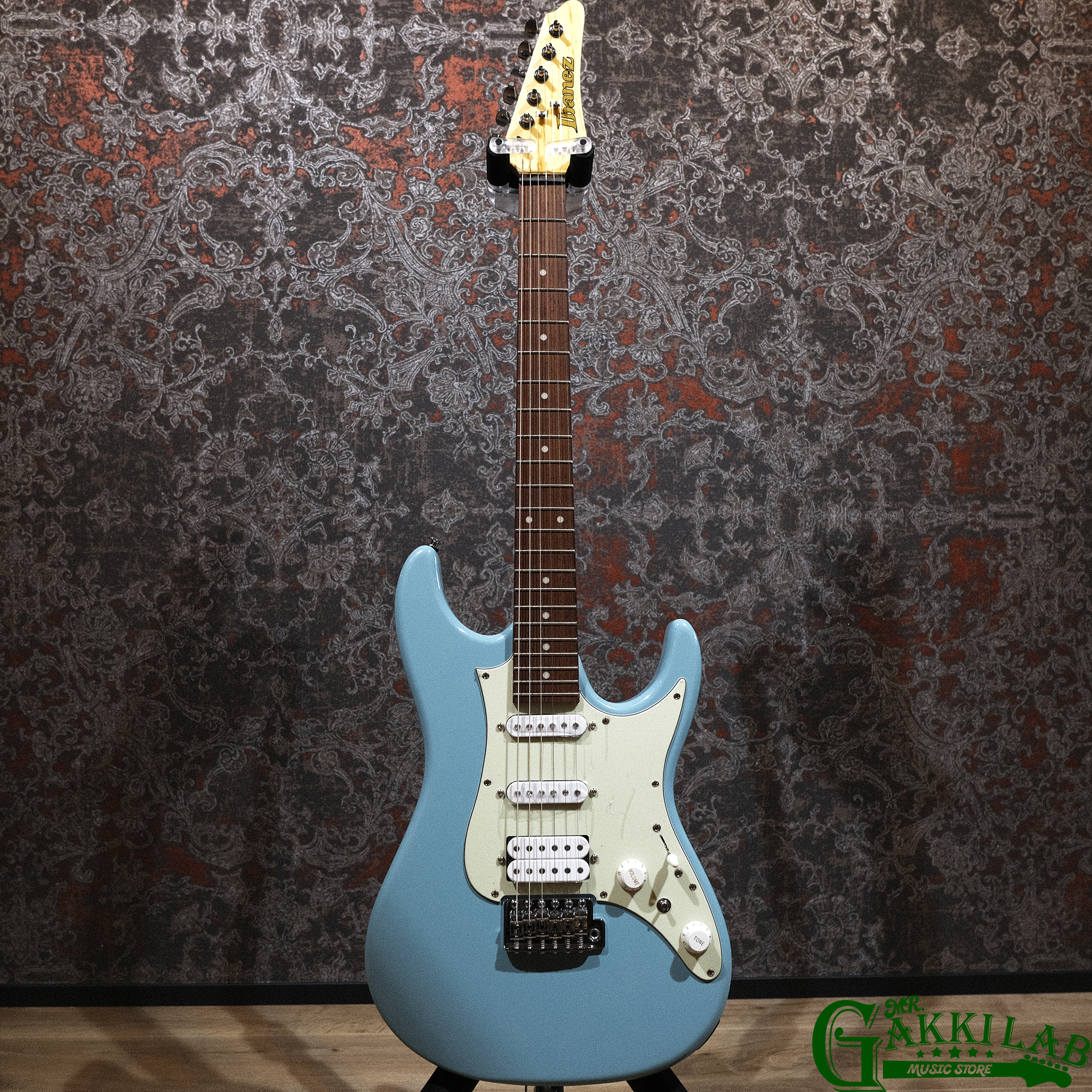 Ibanez AZES40 / PRB (Purist Blue) | 札幌の楽器屋さん｜MR.GAKKI LAB